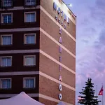 Hotel Santiago León