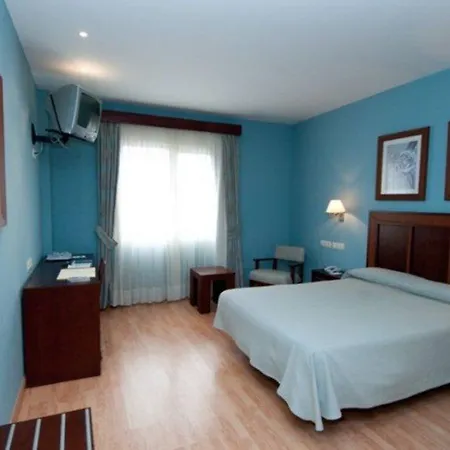 Arva Santiago Hotell León
