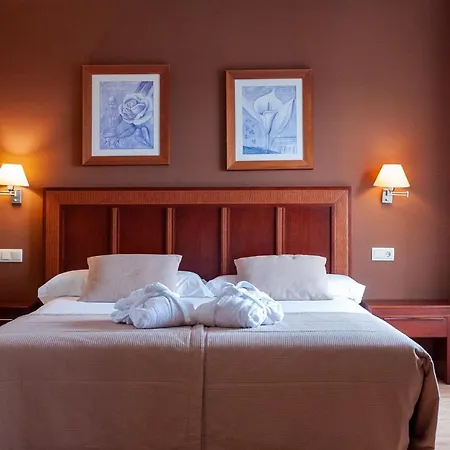 Arva Santiago فندق 4*