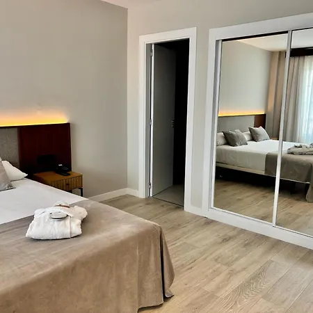 Hotell Arva Santiago 4*