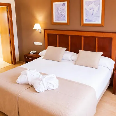 Arva Santiago 4*