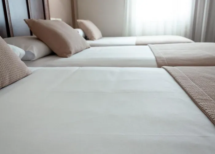 Hotel Arva Santiago 4*