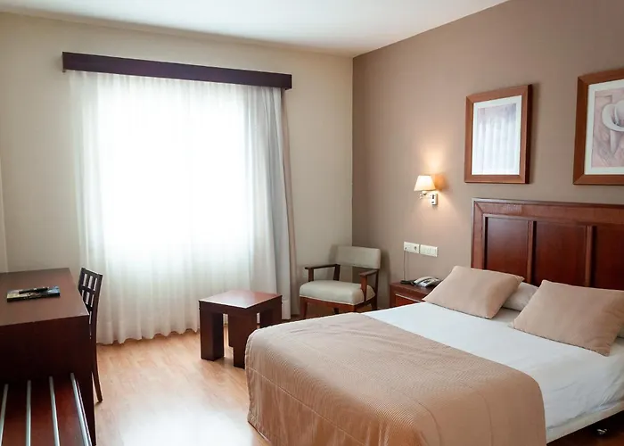 Hotel Arva Santiago 4*