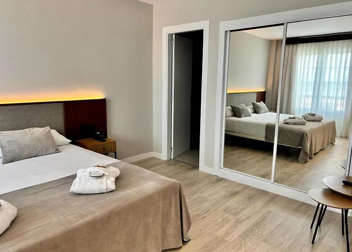 Hotel Arva Santiago 4*